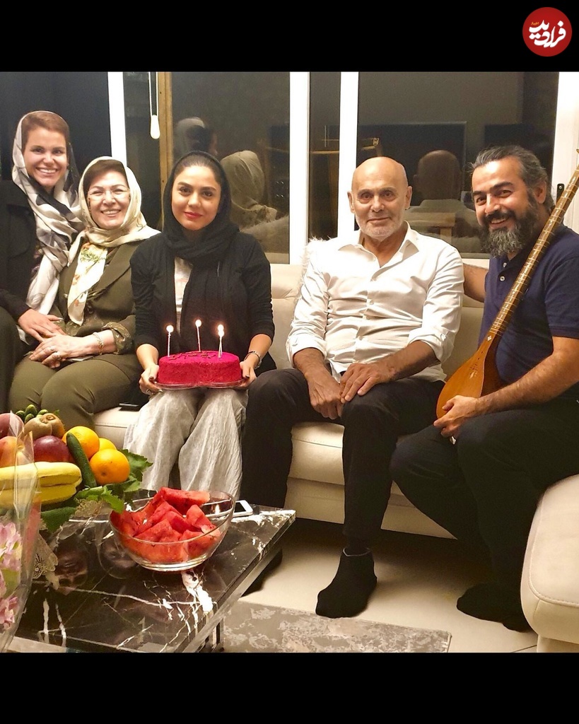 azadeh_zareie_1559651168_2058825684540735155_1040657227 azadeh_zareie_1559651168_2058825684540735155_1040657227