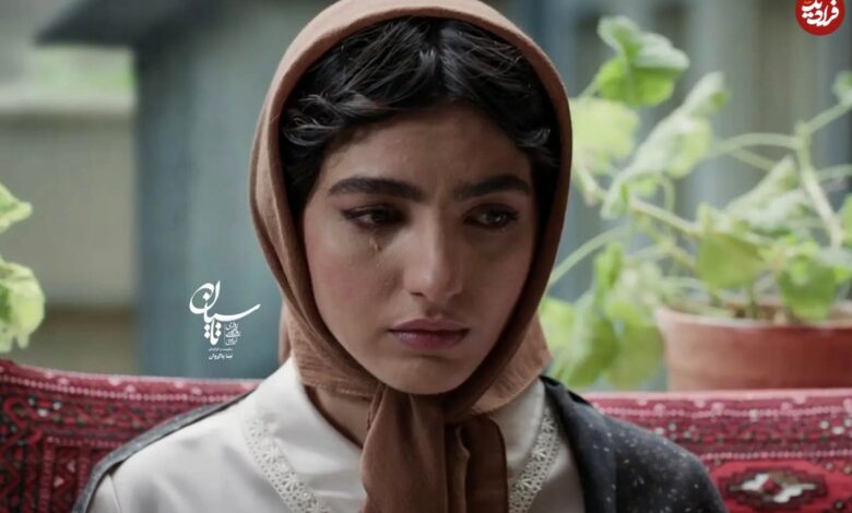 عکس| سفر در زمان؛ «سپیده، شیرین و امیر» در پشت صحنه سریال تاسیان؛ سال 1403