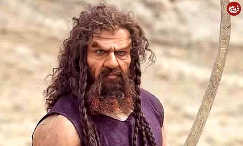 عکس؛ سفر در زمان؛ «غول شامیان» سریال مختار در حال فیگور گرفتن کنار دریا؛ سال 81 عکس؛ سفر در زمان؛ «غول شامیان» سریال مختار در حال فیگور گرفتن کنار دریا؛ سال 81