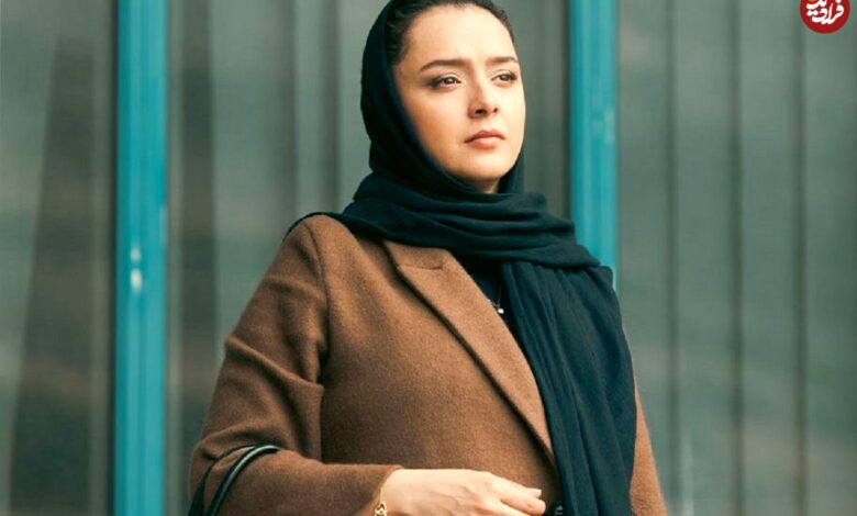 تاریخ و سفر در زمان؛ (عکس) شکل و شمایل«ترانه علیدوستی یک سالگی» سال 63 (عکس) سفر در زمان؛ شکل و شمایل«ترانه علیدوستی در یک سالگی»؛ سال 63