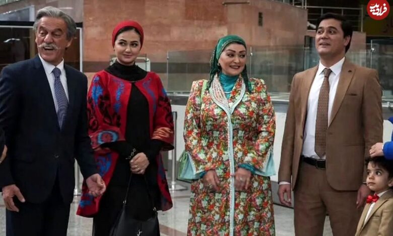 عکس؛ سفر در زمان؛ «شمشیر، پدر دولت» خارج از سریال پایتخت 7؛ سال 1401