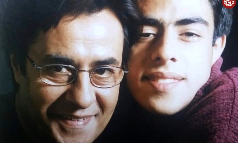 عکس؛ سفر در زمان؛ «خسرو شکیبایی» در حال رانندگی با رنو 5 شخصی اش؛ دهه 60 عکس؛ سفر در زمان؛ «خسرو شکیبایی» در حال رانندگی با رنو 5 شخصی اش؛ دهه 60