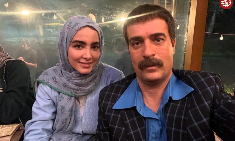 عکس؛ سفر در زمان؛ «سارا» سریال پایتخت 7 در کنار رحمان و رحیم؛ سال 1403 عکس؛ سفر در زمان؛ «سارا» سریال پایتخت 7 در کنار رحمان و رحیم؛ سال 1403