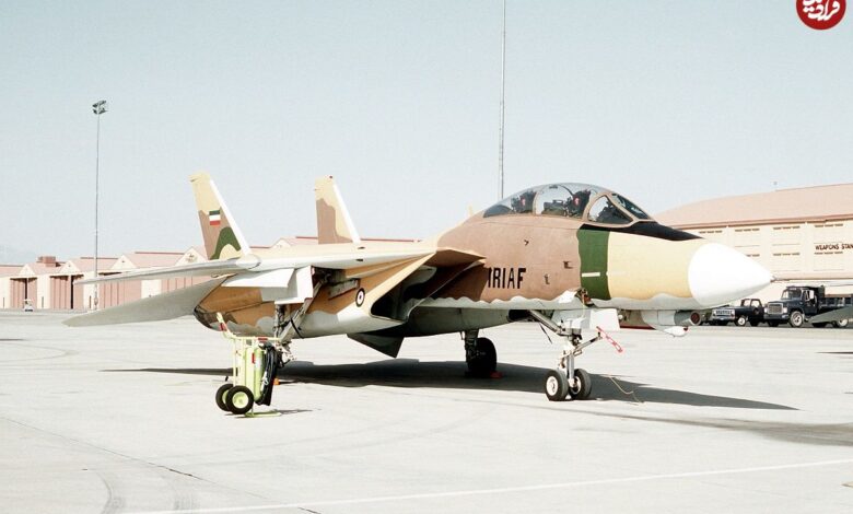 عکس؛ سفر در زمان؛ «جنگندۀ رهگیر F-14» در حال سوختگیری از تانکر جمبوجت 747 نیروی هوایی ارتش ایران؛ دهه 50 عکس؛ سفر در زمان؛ «جنگندۀ رهگیر F-14» در حال سوختگیری از تانکر جمبوجت 747 نیروی هوایی ارتش ایران؛ دهه 50