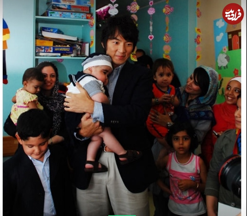 0-26 عکس| سفر در زمان؛ به دستخط فارسی «جومونگ» که برای کودکان سرطانی ایران نوشت سال 1388