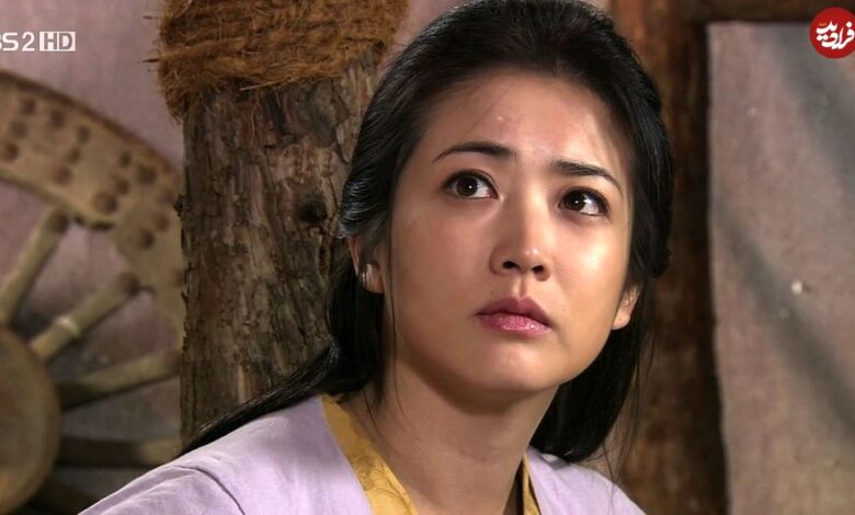 تاریخ و سفر در زمان؛ (عکس) به «بانو یئون» امپراتور بادها و «تسو» سریال جومونگ حال خرید کردن از فروشگاه عکس| سفر به تاریخ؛ «بانو یئون» (امپراتور بادها) و «تسو» (سریال جومونگ) در حال خرید کردن از فروشگاه