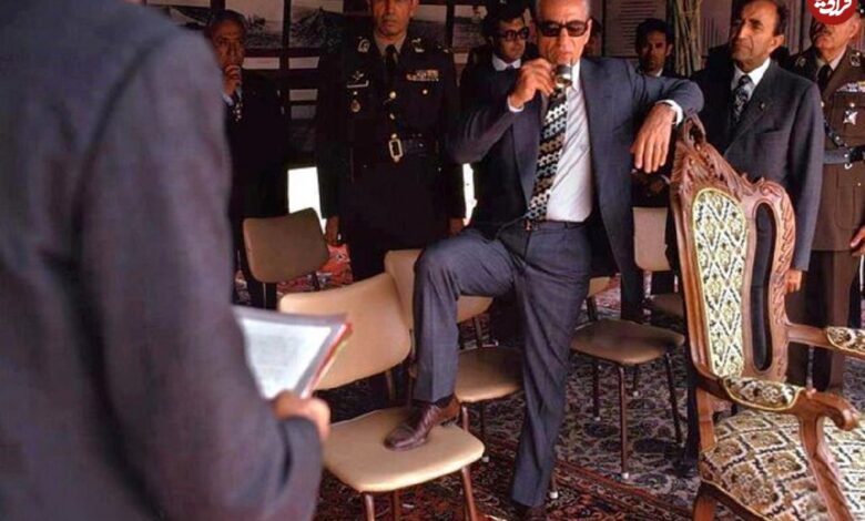 سفر در زمان؛ یادداشت‌های علم، دوشنبه ۲۰ آذر ۱۳۵۱: باز مدتی با شاه در خصوص علت تعویض سفیر آمریکا بحث کردیم