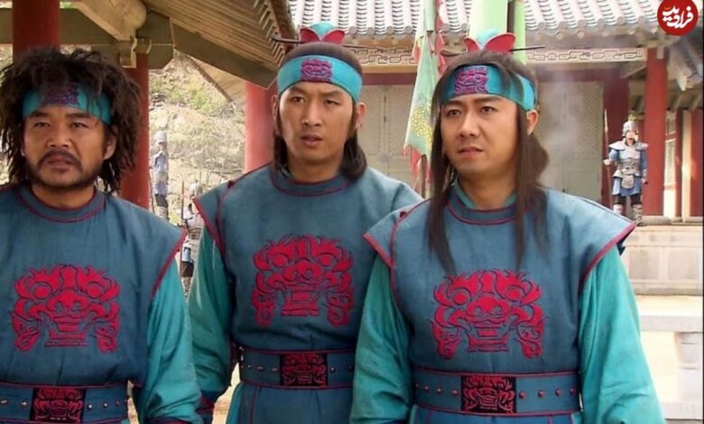 زمان و تقویم چهره ها؛ببینید| به ؛ لحظۀ خندهدار آب خوردن اشتباهی «ماری» پشت صحنه سریال «جومونگ» عکس سال ۱۴۰۴ ببینید| سفر به تاریخ؛ لحظۀ خندهدار آب خوردن اشتباهی «ماری» در پشت صحنه سریال «جومونگ»