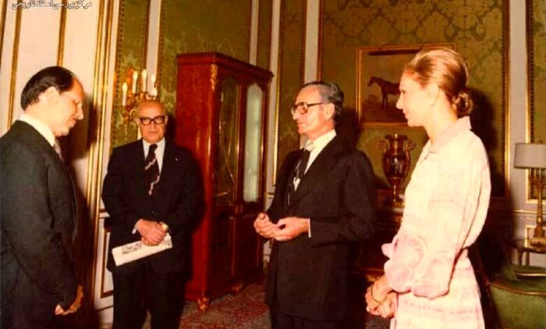 سفر در زمان؛ یادداشت‌های علم، دوشنبه ۲۹ آبان ۱۳۵۱: حسین نصر رئیس جدید دانشگاه آریامهر را معرفی کردم