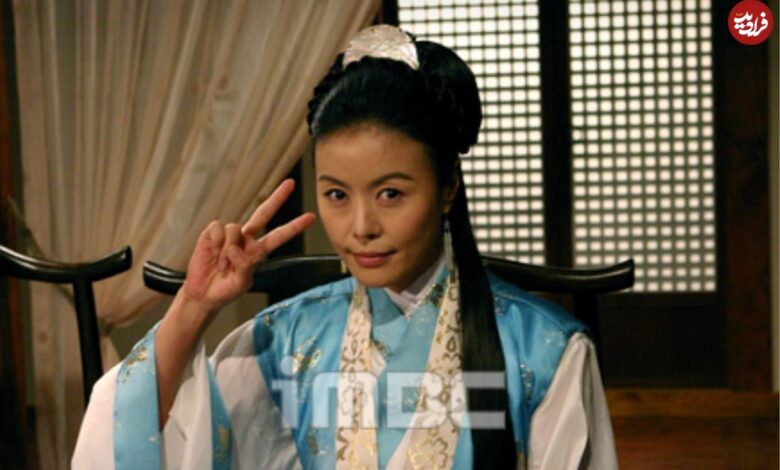 عکس| سفر به تاریخ؛ چهرۀ خندان «یومیول» و «مدیر اوته» در پشت‌صحنه سریال «جومونگ»