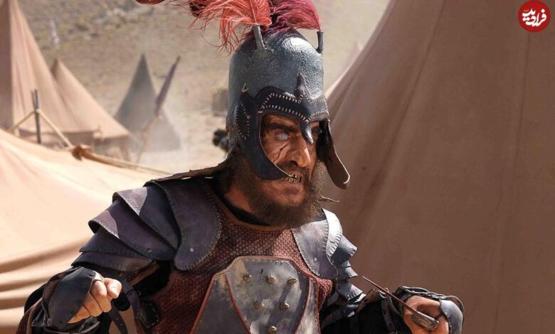 عکس| سفر به تاریخ؛ چهرۀ «شرحبیل» (سریال مختارنامه) در اتاق دوبله؛ دهۀ 80