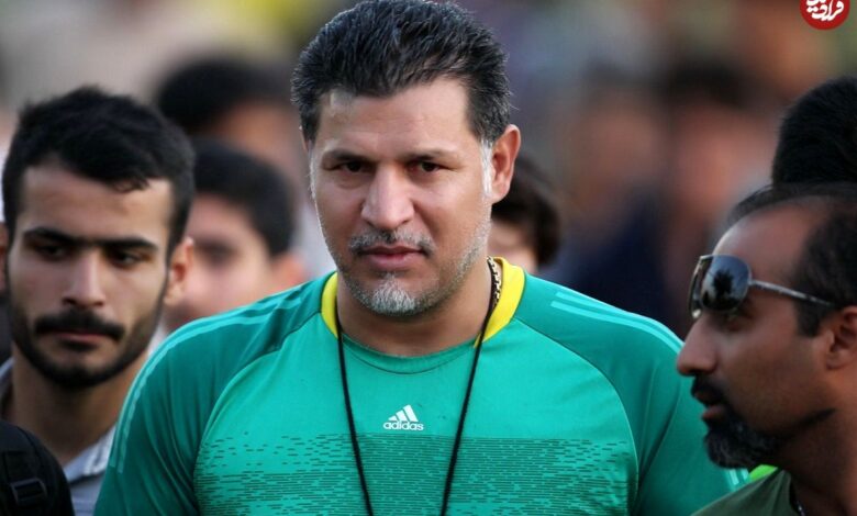 تاریخ و سفر در زمان؛ (عکس) ملاقات علی دایی با نوه امام خمینی ره جماران عکس؛ سفر در زمان؛ ملاقات علی دایی با نوه امام خمینی(ره) در جماران