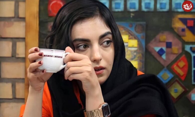 عکس| سفر زمان؛ تیپ و چهرۀ «مرضیه» (سریال بچه مهندس) در یک مراسم سینمایی؛ سال 1401