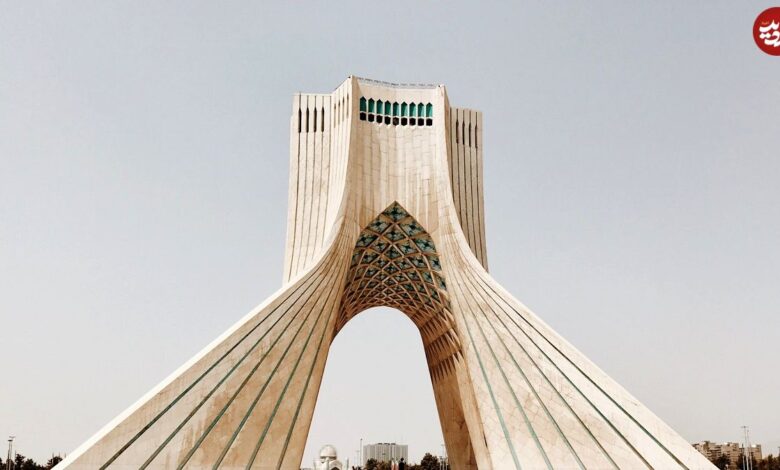 تاریخ و سفر در زمان؛ (عکس) وقتی برج آزادی حال ساخت بود! عکس؛ سفر در زمان؛ وقتی برج آزادی در حال ساخت بود!