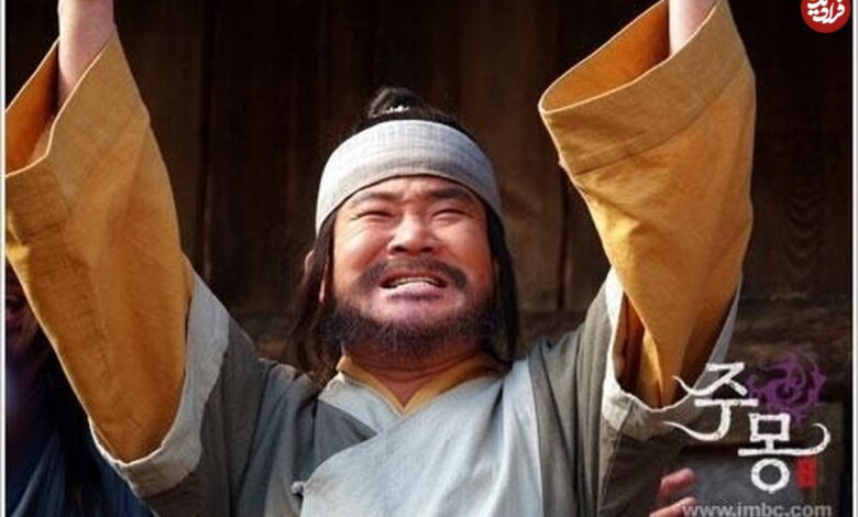 زمان و تقویم چهره ها؛| به ؛ «رئیس موپالمو» سریال جومونگ 32 سالگی نقش یک مبارز بوکس عکس سال ۱۴۰۴ عکس| سفر به تاریخ؛ «رئیس موپالمو» (سریال جومونگ) در 32 سالگی در نقش یک مبارز بوکس