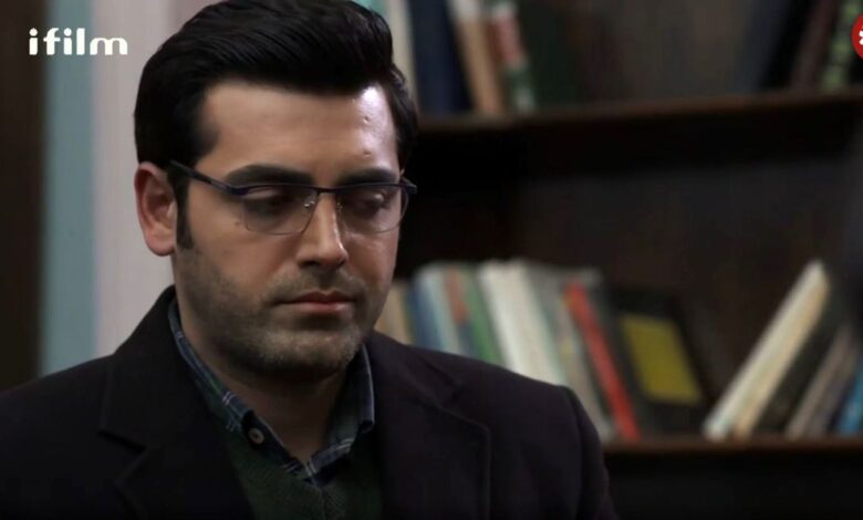 ساعت و تاریخ امروز | «جواد جوان» سریال بچه مهندس 4 لباس عربی سال 1400 عکس| سفر در زمان؛ «جواد جوان» سریال بچه مهندس 4 در لباس عربی؛ سال 1400