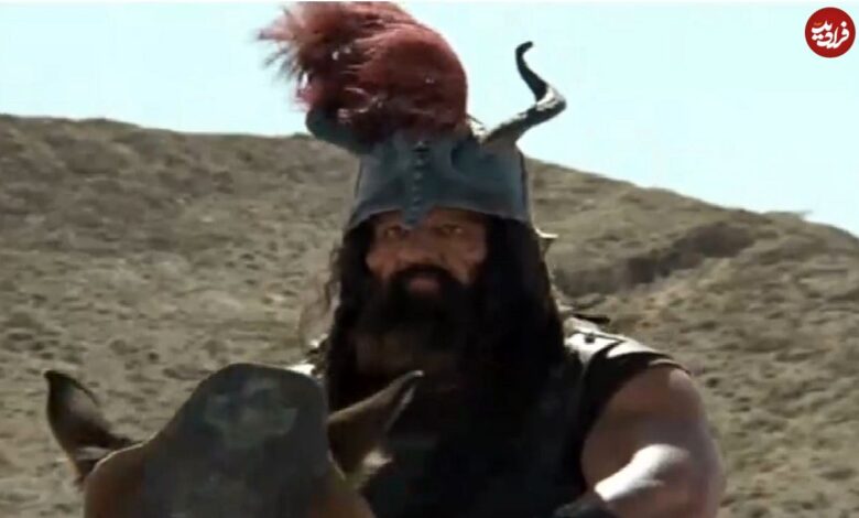 تاریخ و سفر در زمان؛ (عکس) «یل یل شام» سریال مختارنامه کنار امید جهان سال 98 عکس| سفر در زمان؛ «یل یل شام» سریال مختارنامه در کنار امید جهان؛ سال 98