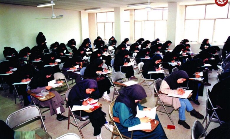 تاریخ و سفر در زمان؛ (عکس) ۳۰ سال پیش تنها ۲ دختر بین برگزیدگان کنکور حضور داشتند تصاویر؛ سفر در زمان؛ ۳۰ سال پیش تنها ۲ دختر در بین برگزیدگان کنکور حضور داشتند