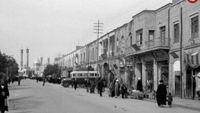 عکس؛ سفر در زمان؛ شاه در قم نذری داد!