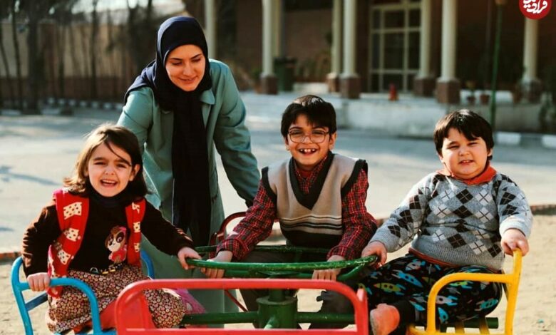 تاریخ و سفر در زمان؛ (عکس) «مژگان، خانم جاهد و رسول» پشت صحنه سریال بچه مهندس 1 سال 97 عکس| سفر در زمان؛ «مژگان، خانم جاهد و رسول» در پشت صحنه سریال بچه مهندس 1؛ سال 97