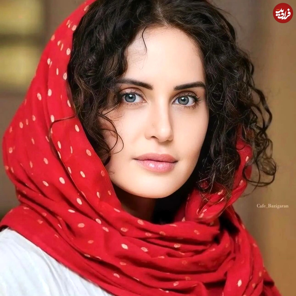 elnazshakerdoost_1734788453_3527983711523342076_279803529 elnazshakerdoost_1734788453_3527983711523342076_279803529