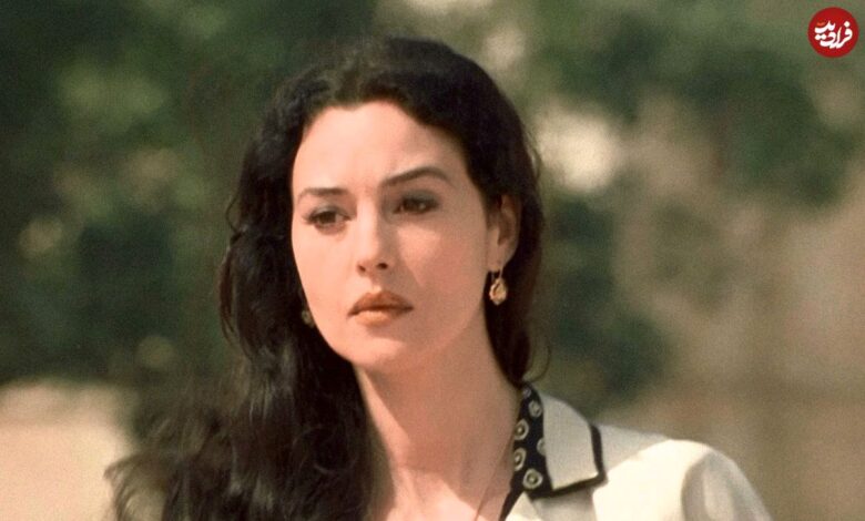 تاریخ و سفر در زمان؛ (عکس) «مونیکا بلوچی» دوران کودکی و 5 سالگی سال 1348 عکس| سفر در زمان؛ «مونیکا بلوچی» در دوران کودکی و در 5 سالگی؛ سال 1348