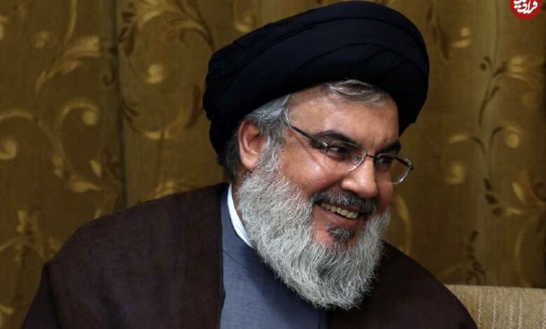 عکس| سفر در زمان؛ «سیدحسن نصرالله» در حال سان دیدن از نیروهای حزب‌الله؛ دهه 60