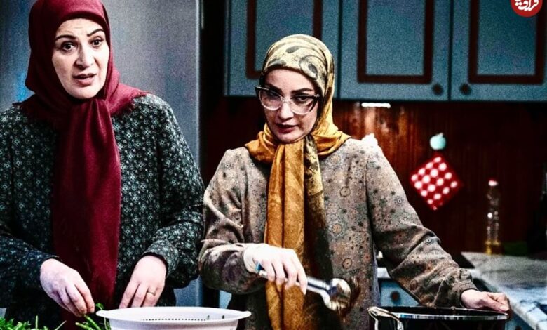 عکس| سفر در زمان؛ «بهتاش، سارا، رحمت و فهیمه» در پشت صحنه سریال پایتخت؛ سال 99