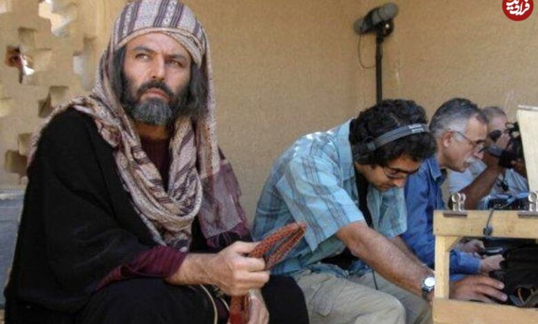 عکس| سفر به تاریخ؛ «مختار ثقفی، ابراهیم اشتر و داود میرباقری» در حال بازبینی یک صحنه از «مختارنامه»