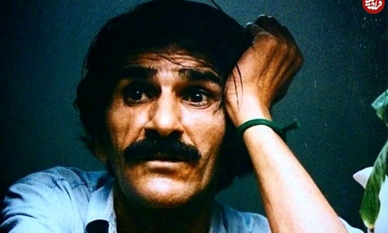 تاریخ و سفر در زمان؛ (عکس) به «حسین پناهی» مراسم عروسی «صادق آهنگران» سال 1358 عکس| سفر به تاریخ؛ «حسین پناهی» در مراسم عروسی «صادق آهنگران»؛ سال 1358