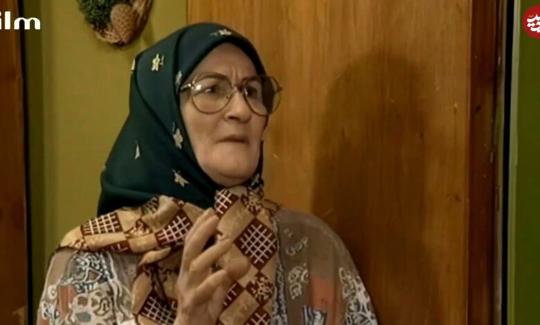 زمان و سفر در تاریخ؛ (عکس) «شاعر برره» کنار «مهتاج» سریال زیر آسمان شهر 1 دهه 90 عکس| سفر در زمان؛ «شاعر برره» در کنار «مهتاج» سریال زیر آسمان شهر 1؛ دهه 90