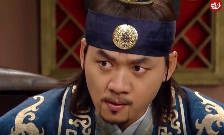 عکس| سفر در زمان؛ «تسو» در حال صدابرداری در پشت صحنه سریال جومونگ؛ سال 1384