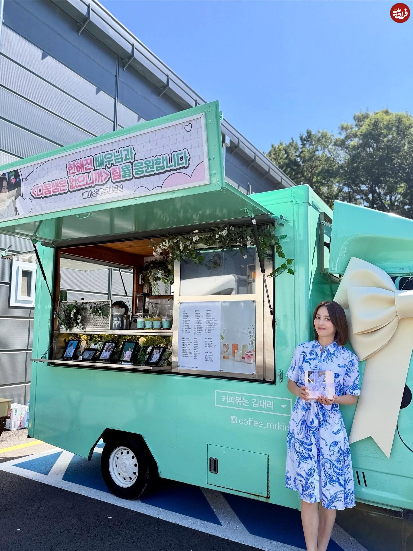 underhiswings2016_1757639728_3719674097597275433_2271787276 underhiswings2016_1757639728_3719674097597275433_2271787276