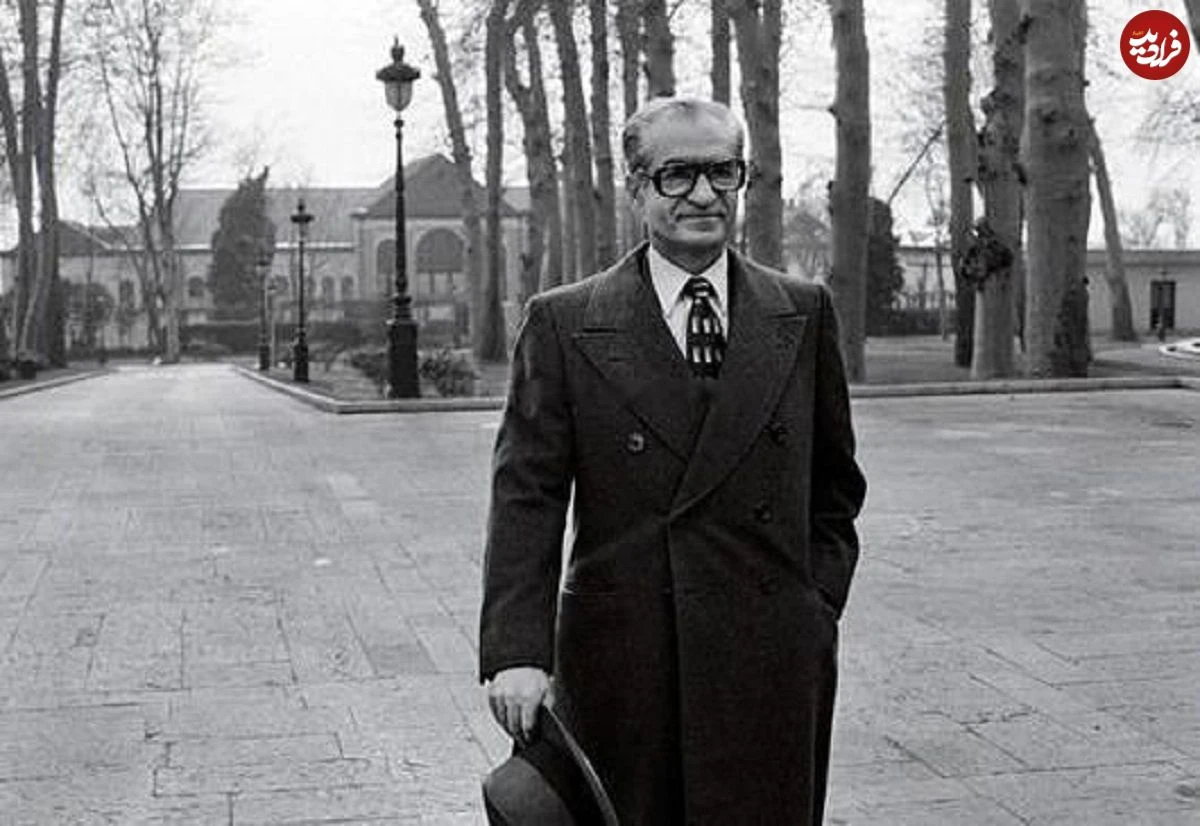 عکس؛ سفر در زمان؛ مراسم جشن تولد پنجاه و هفت سالگی محمدرضا پهلوی در کاخ نیاوران