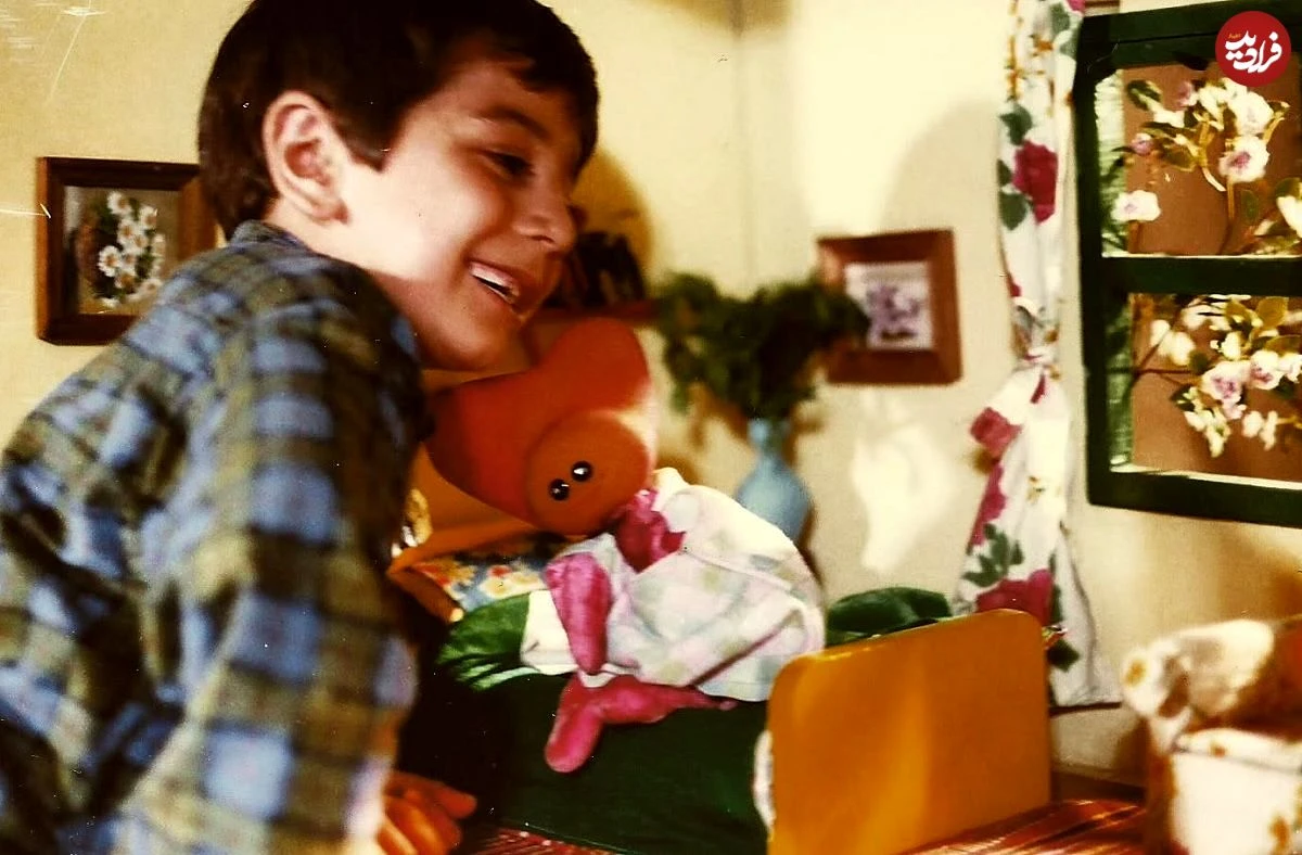 عکس| سفر در زمان؛ «امیر آقاجمالی» سریال زیزی گولو در کنار حمید جبلی؛ سال 96 عکس| سفر در زمان؛ «امیر آقاجمالی» سریال زیزی گولو در کنار حمید جبلی؛ سال 96