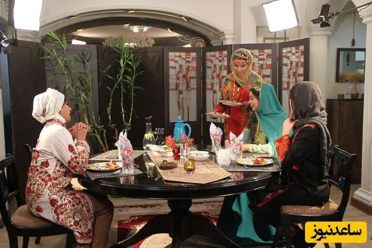 130625451760730375 گلدان های رومیزی خاص شبنم قلی خانی یکتای هشت و نیم دقیقه - دکور خونش خیلی شیک و باکلاسه - این خونه نیست رسما قصره...