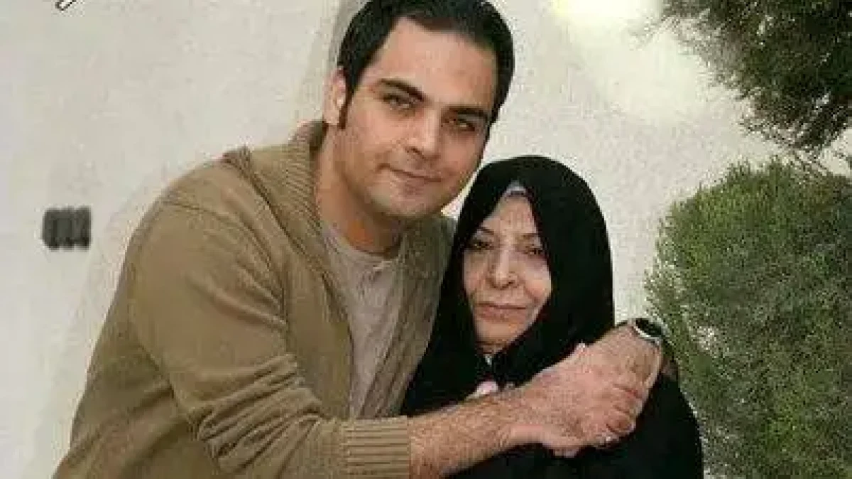 عکس | سفر در زمان ؛ آقای احسان علیخانی من چرا باید به شما دختر بدم که پدر و مادرت ..... اونها انتخاب اشتباه داشتند...... کاش یاد بگیریم آدم ها ..... آقای احسان علیخانی من چرا باید به شما دختر بدم که پدر و مادرت ..... - اونها انتخاب اشتباه داشتند...... کاش یاد بگیریم آدم ها .....