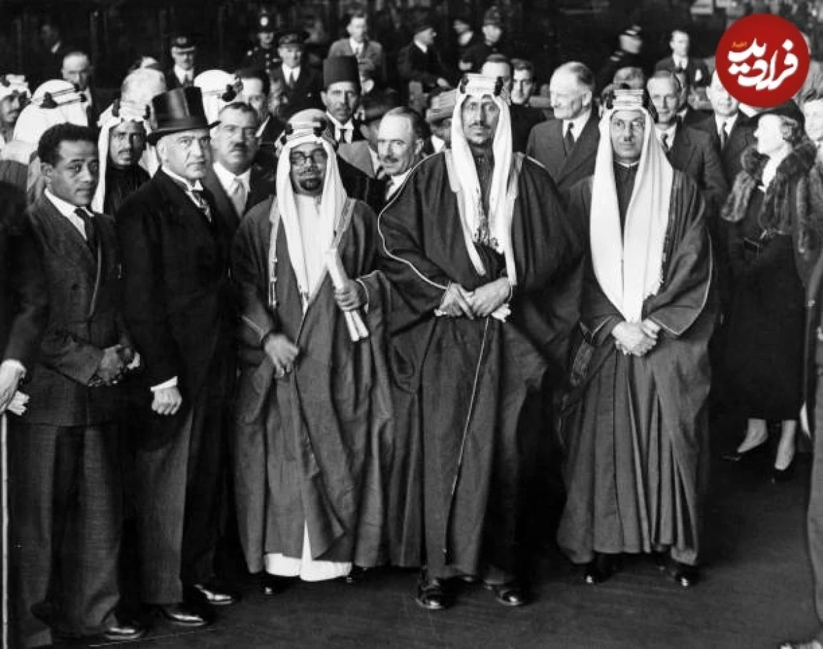 عکس؛ سفر در زمان؛ ملک سعود، پادشاه عربستان و برادرش پیش از تاجگذاری جورج ششم در لندن؛ سال 1316 17