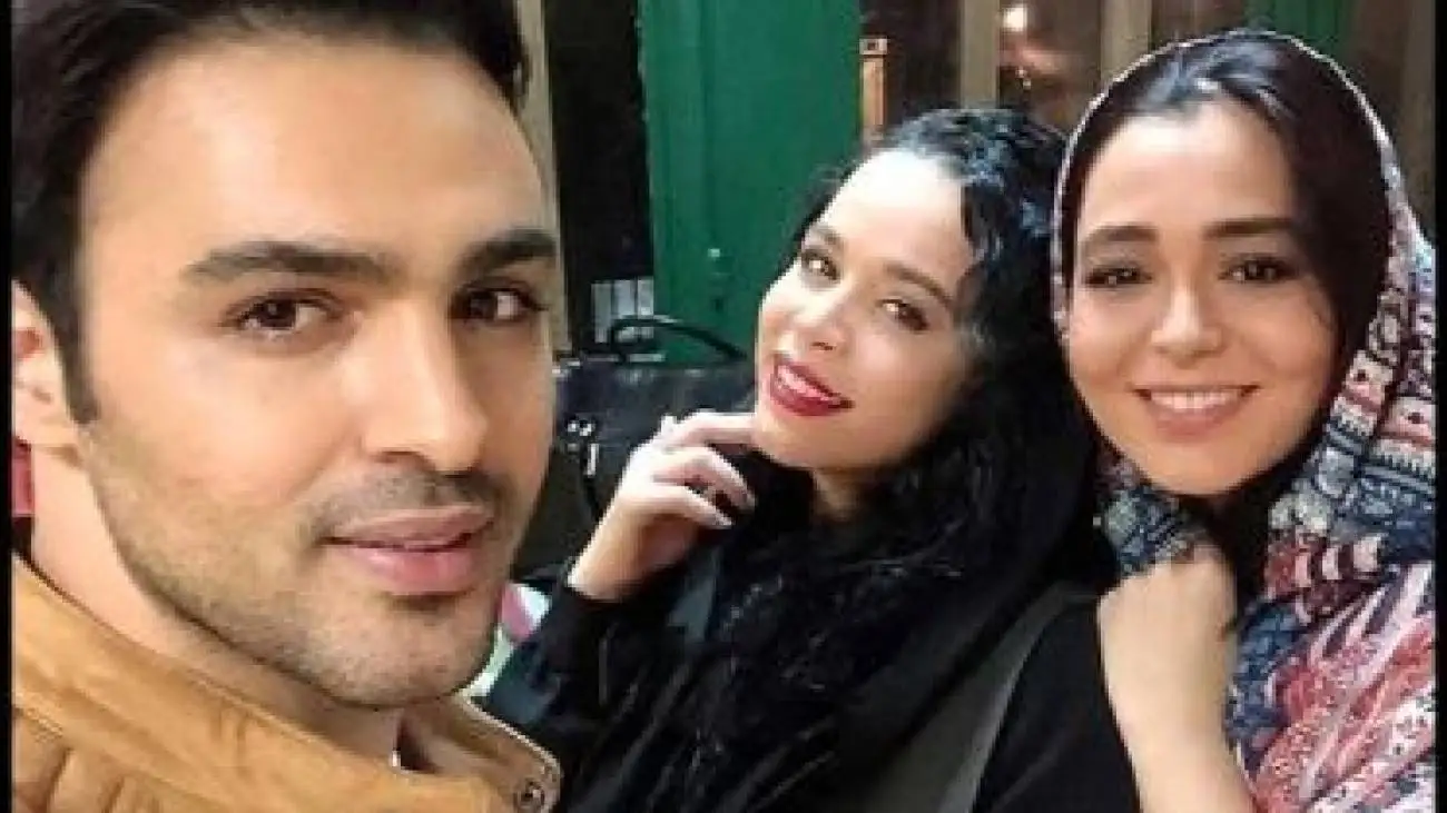 عکس | سفر در زمان ؛ سامان صفاری: من عاشقم ... حتما هم با یک خانم بازیگر ازدواج میکنم ... چون غیر این خانم بازیگر نمی خوام ازدواج کنم... خانم بازیگر کیست ؟! ویدیو - سامان صفاری: من عاشقم ... - حتما هم با یک خانم بازیگر ازدواج میکنم ... چون غیر این خانم بازیگر نمی خوام ازدواج کنم... - خانم بازیگر کیست ؟!