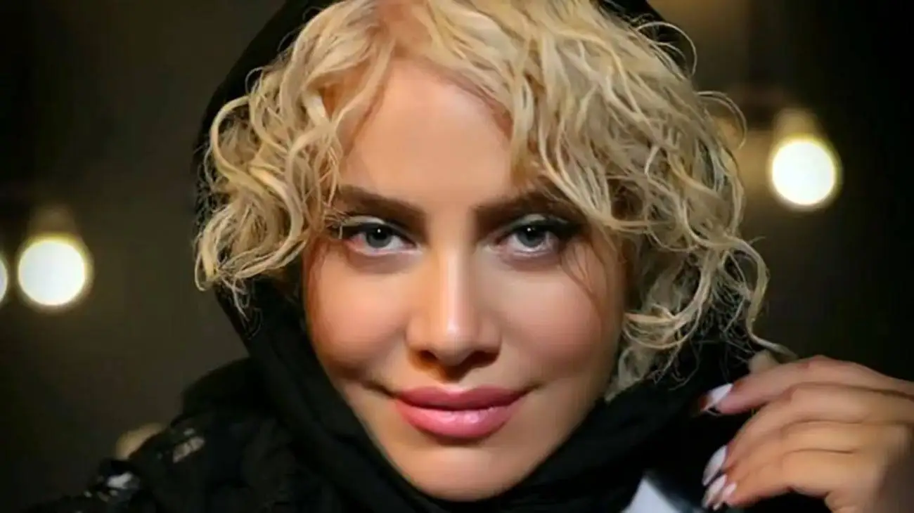 تصاویر  -  تیپ و استایل مجلسی خانم بازیگران در تولد زنانه شراره رخام  -  از مریم سلطانی تا االسافیرزفر آذر از سارا منجزی پور تا ... -  خلاقیت اوستا قناد در کیک شاهانه ....