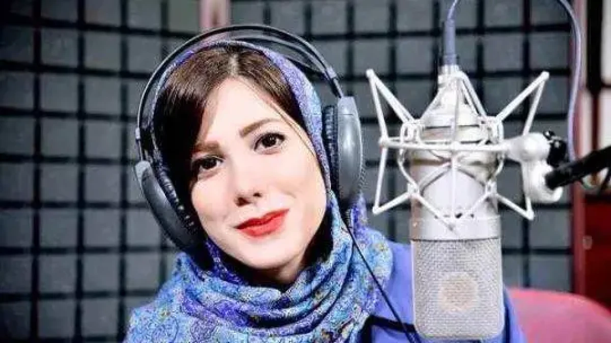 ویدیو -   مارِ بر گنج زده چنبره را می بینی؟ -  گرگِ در حالِ دریدن بره را می بینی؟  - شعری روح نواز از ساناز رئوف با صدای دلنشین باران نیکراه