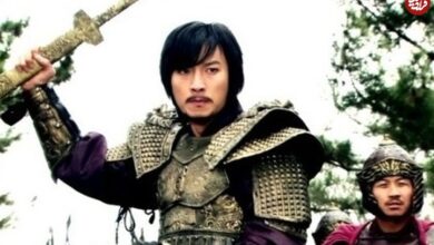 عکس| سفر به تاریخ؛ «دوجین» (امپراتور بادها) در کنار «سوسانو» (سریال جومونگ) در مراسم معرفی یک سریال