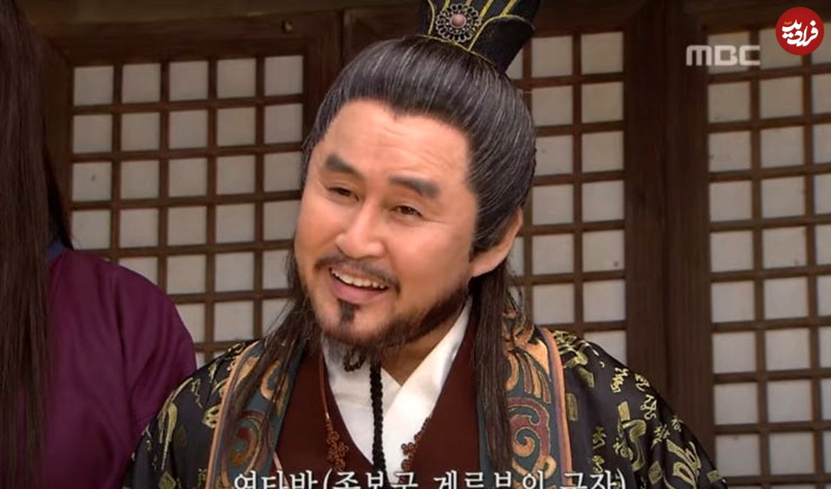 سفر زمان| تیپ متفاوت «جومونگ و پ سوسانو» یک مراسم عکس| سفر زمان؛ تیپ متفاوت «جومونگ و پدر سوسانو» در یک مراسم