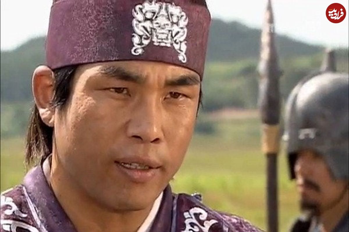 عکس| سفر به تاریخ؛ عکس یادگاری «نارو» در پشت صحنه سریال «جومونگ»