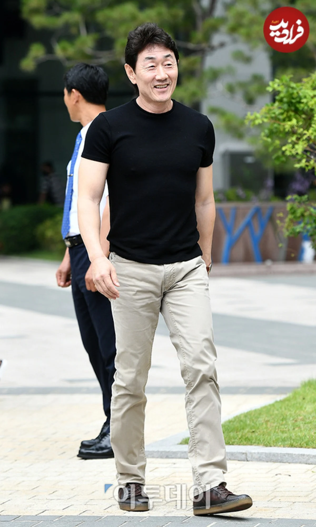 عکس| سفر زمان؛ چهرۀ «ژنرال هموسو، پدر جومونگ» در مراسم قهوهخوری سریال «بیا بغلم کن» 20180716100339_1230616_600_1000