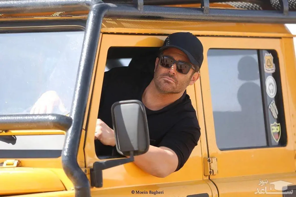 ژست خاص محمدرضا گلزار پشت فرمان ماشین آفرود زرد و منحصربفردش