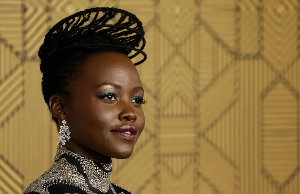 سفر زمان | تصاویر شخصی، زندگی خصوصی لوپیتا اموندی نیونگو و بیوگرافی 