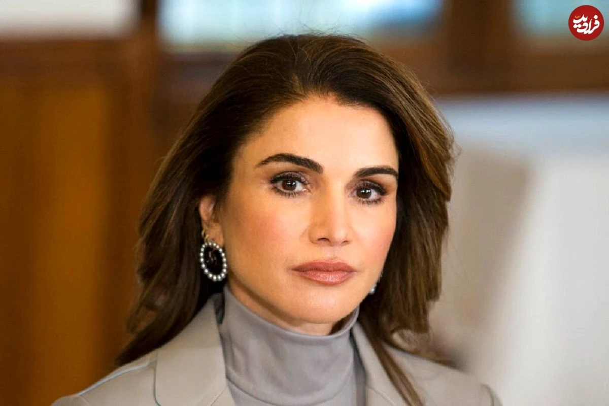 عکس؛ سفر در زمان؛ «رانیا عبدالله، ملکه اردن» در سفری رسمی در پاریس؛ 1380 عکس؛ سفر در زمان؛ «رانیا عبدالله، ملکه اردن» در سفری رسمی در پاریس؛ 1380