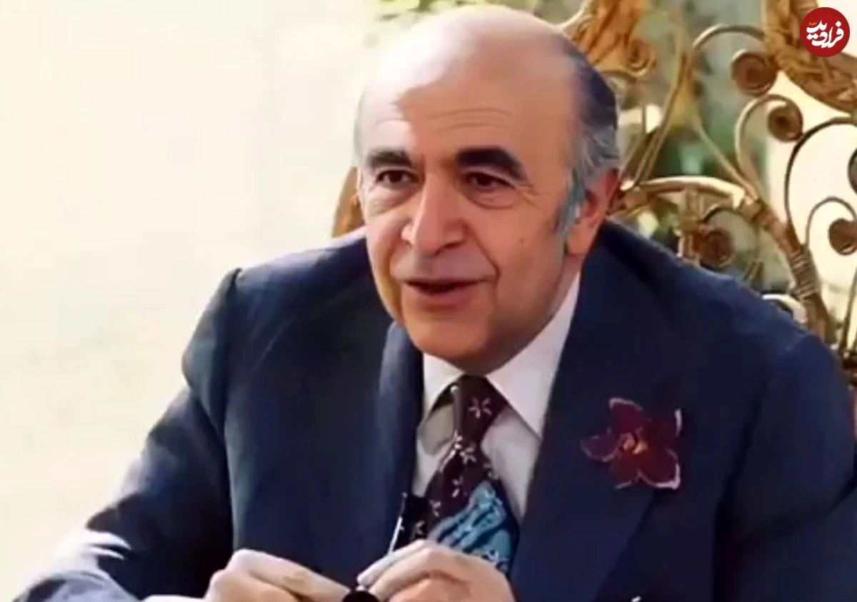 عکس| سفر در زمان؛ «هویدا و همسرش لیلا» در منزل شخصی شان؛ اواخر دهه 40