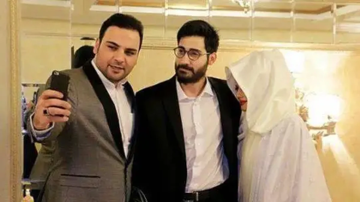 عکس  -  رونمایی از برادر جذاب و جنتلمن احسان علیخانی ... -  هر دو خوش تیپ اما احسان ...